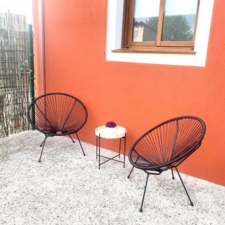 Apartmán A Casa Vermella Con Jardin A 10 Minutos De Santiago De Compostela Ortono Exteriér fotografie