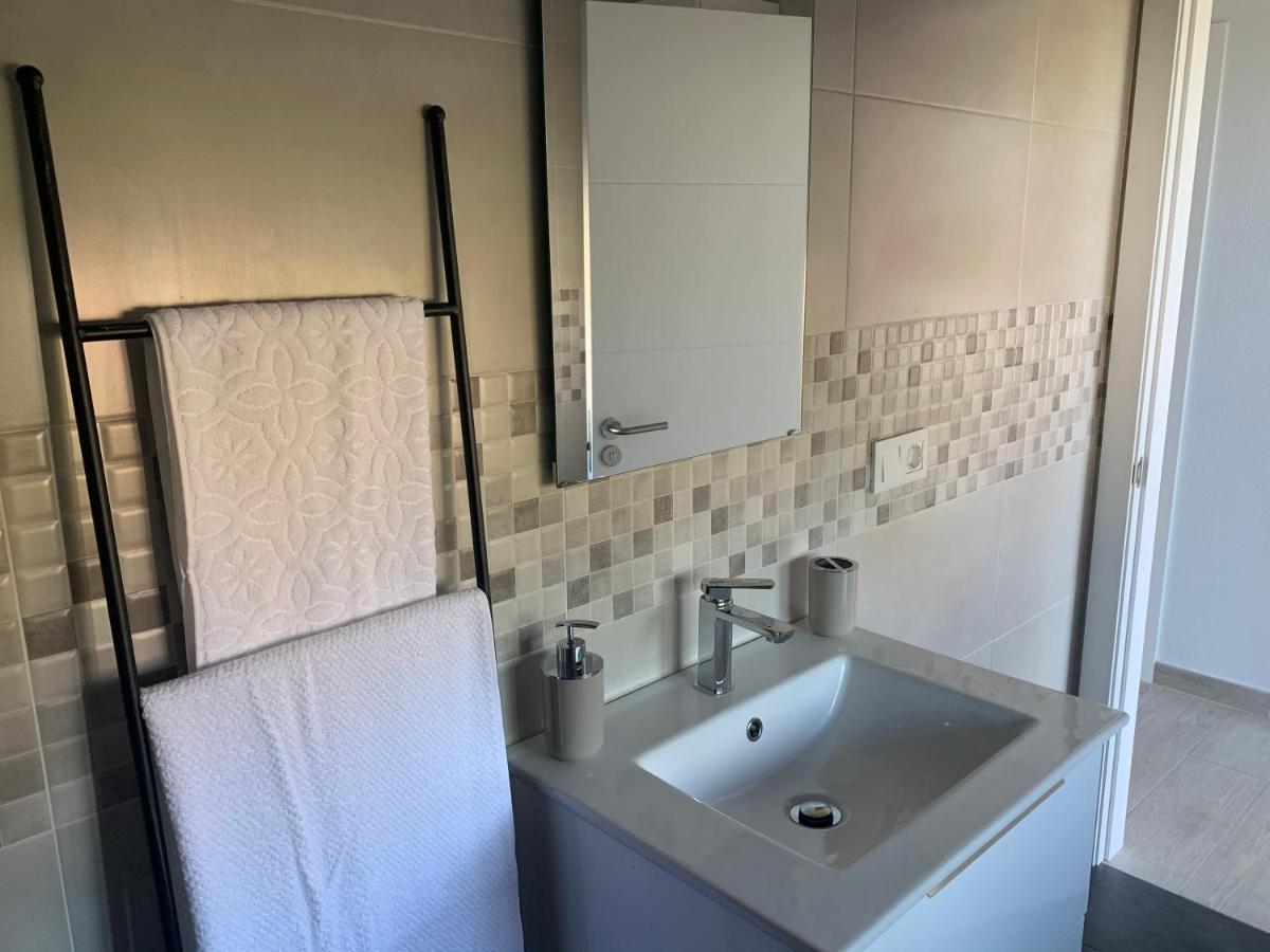 Apartmán A Casa Vermella Con Jardin A 10 Minutos De Santiago De Compostela Ortono Exteriér fotografie
