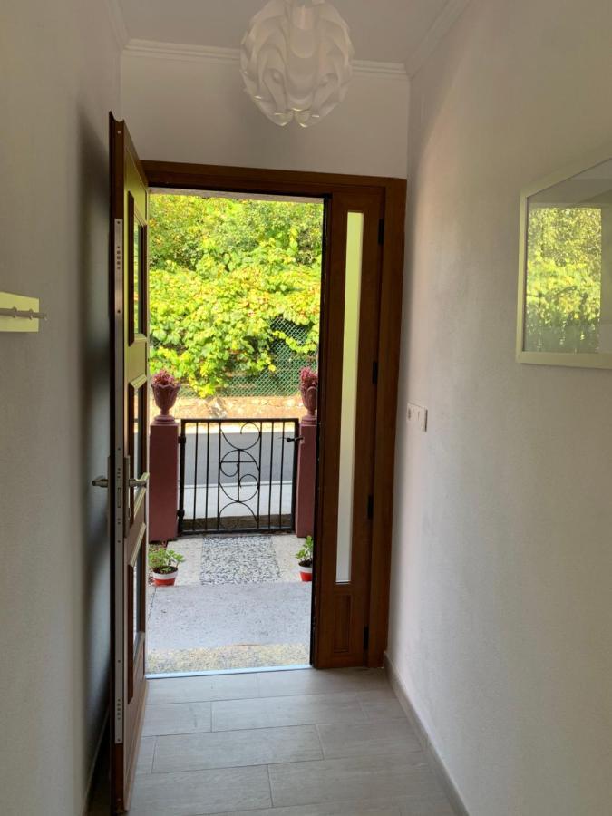Apartmán A Casa Vermella Con Jardin A 10 Minutos De Santiago De Compostela Ortono Exteriér fotografie